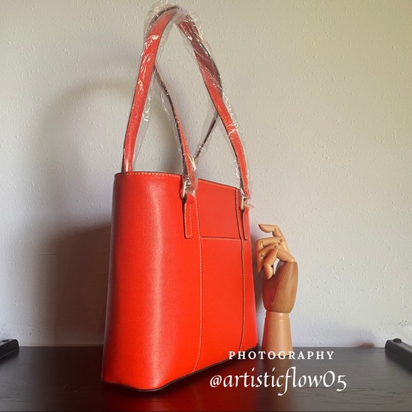 NEW! Dooney & Bourke Saffiano Small Lexington - Picture 5 of 11